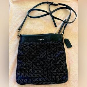 Coach small crossbody purse. Like new condition.